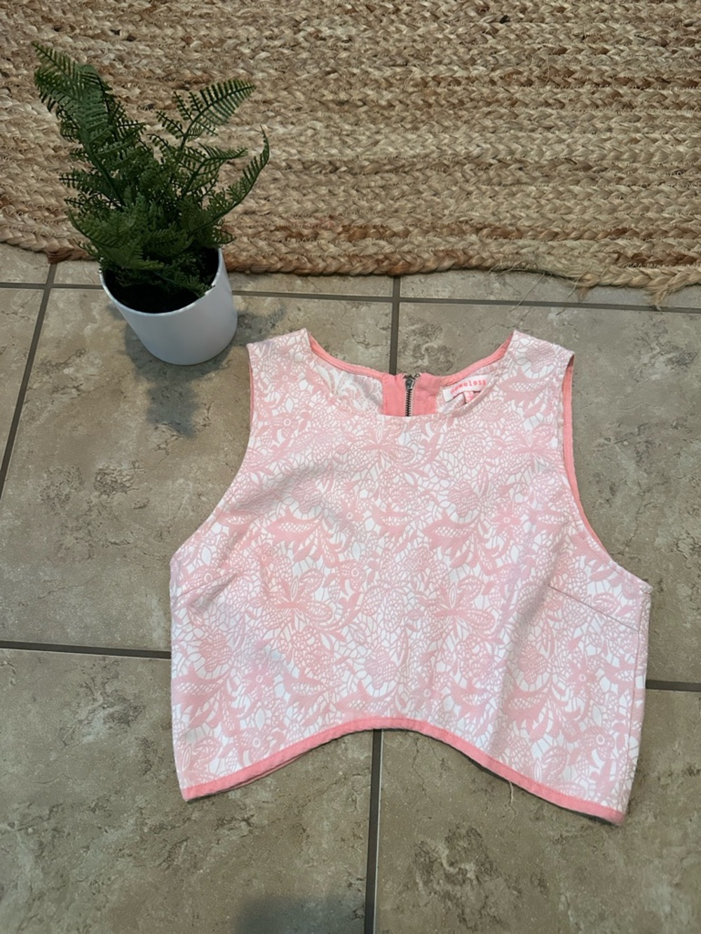 PINK CROP TANK